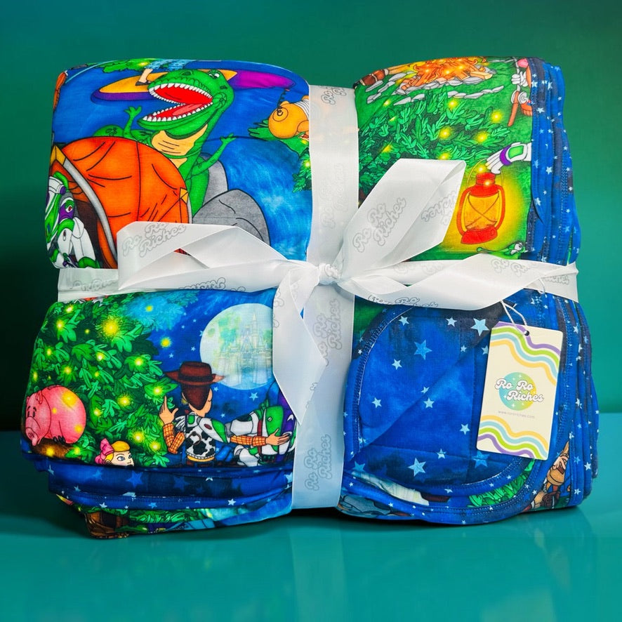 Moonlight Explorers 85" x 65" Bamboo Quilted Blanket